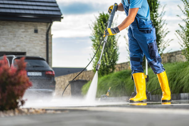 Best Graffiti Removal  in Hartford, MI