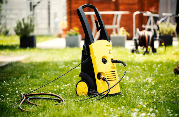 Best Playground Equipment Cleaning  in Hartford, MI